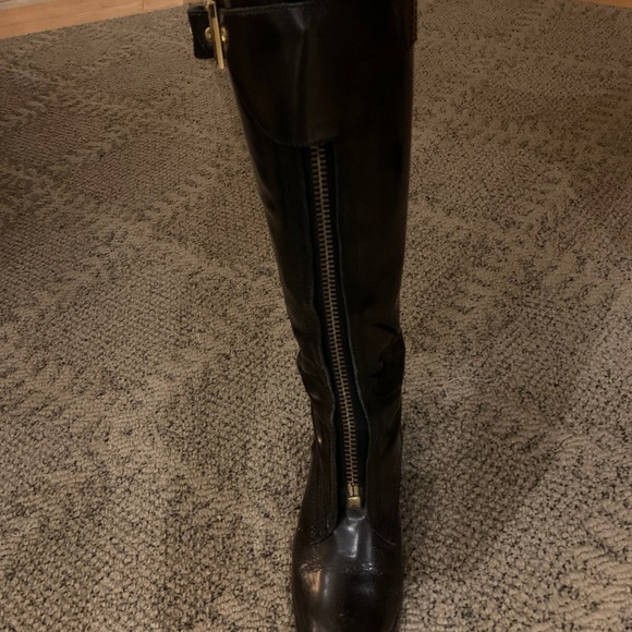 Tory Burch fashion boots - Picture 1 of 6